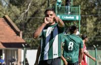 Comenzó en Tandil como defensor y hoy la rompe como delantero en la Reserva de Banfield
