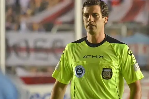 Gonzalo López Aldazabal, el árbitro de Juventud-Chicago