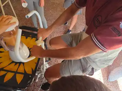 Pedalear para nutrirse: estudiantes de Josefina crean una “Bicilicuadora”