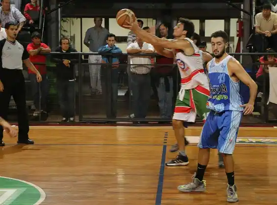 Neptunia ganó en Villaguay y quedó a un paso de la final