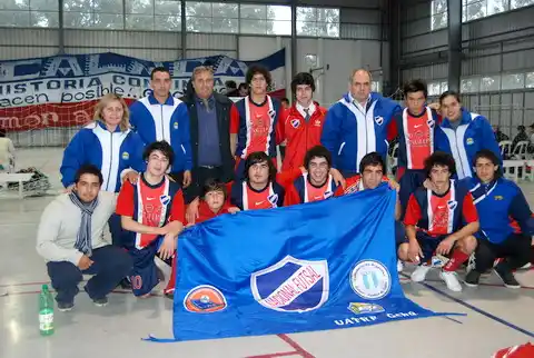 Nacional arrasó en juveniles, en mayores y se quedó con el torneo anual