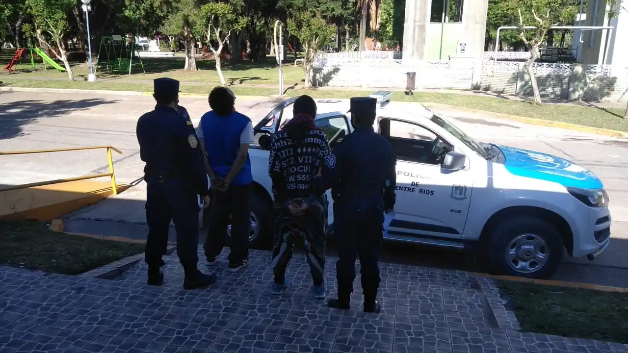 En Cerrito la policía allanó una vivienda y secuestró joyas y efectivo