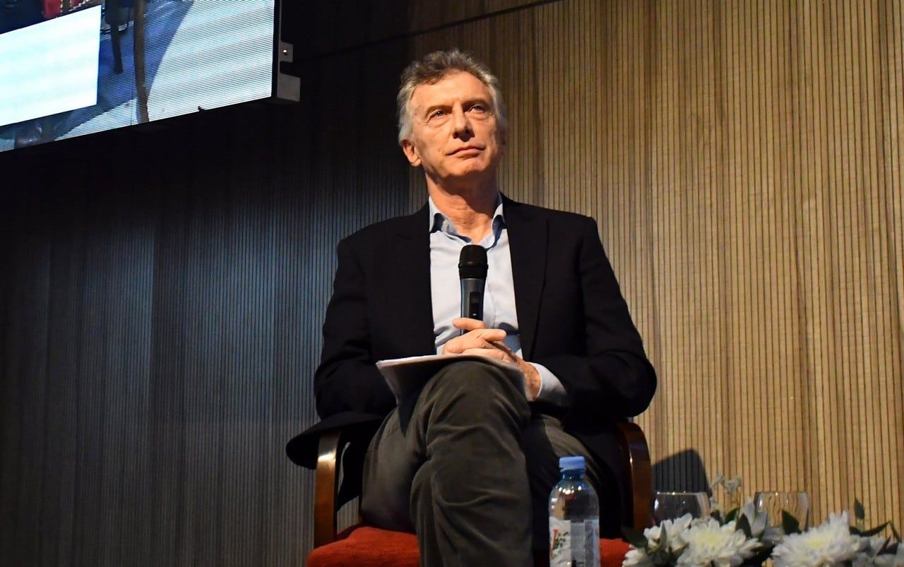 Con un contundente mensaje en redes, Macri comenzó a pararse en la vereda de enfrente de Milei
