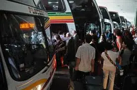 Miles de personas aprovechan las Fiestas para viajar