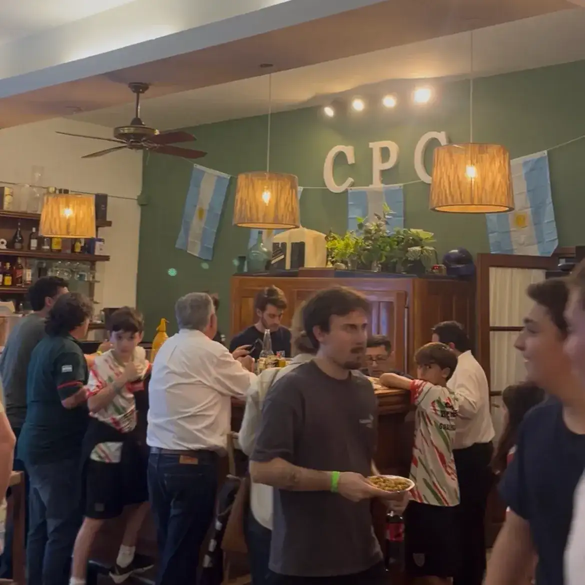 Tradición y renovación: una nueva etapa para la cantina del Club Pelota