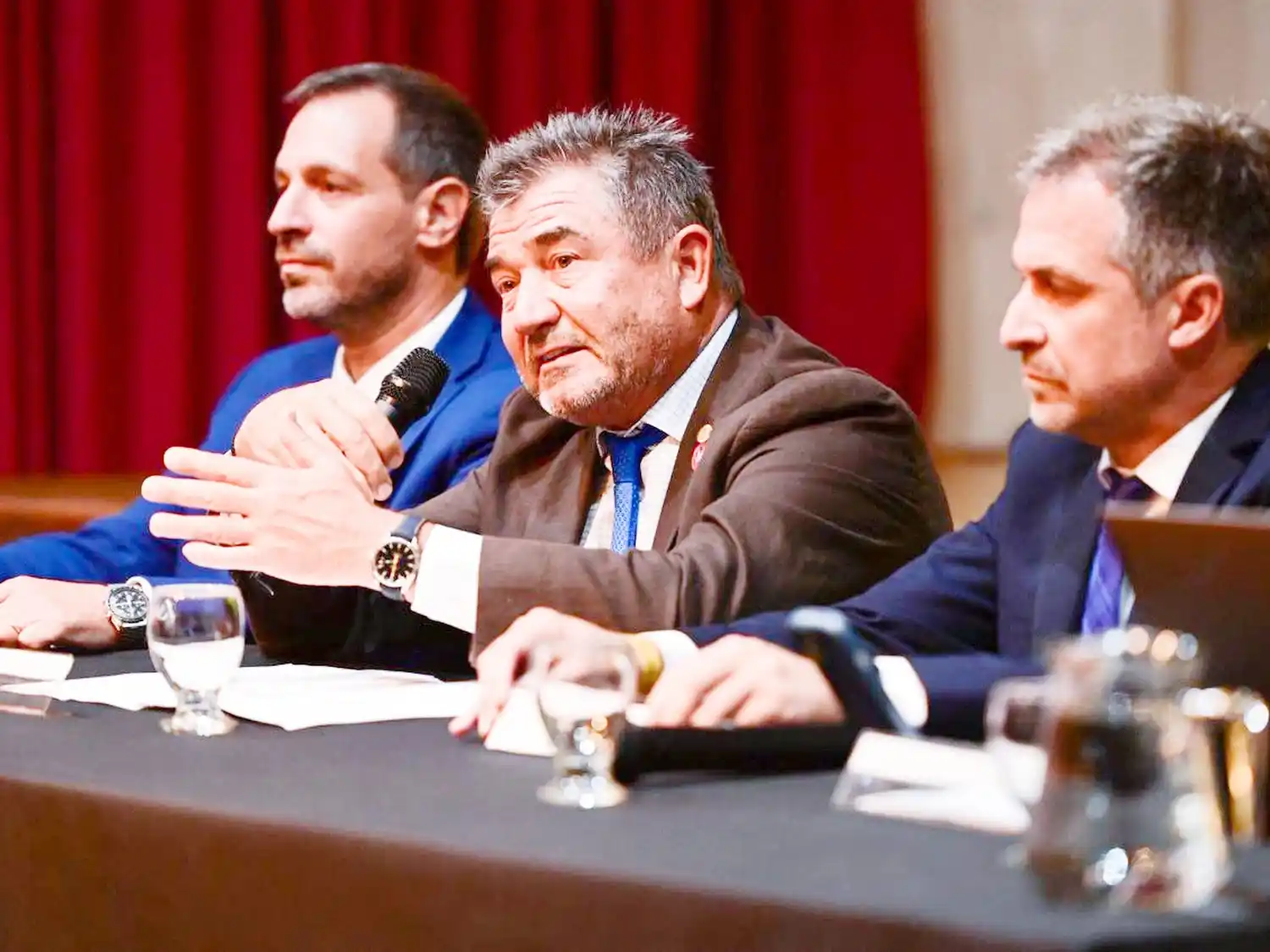 Roncaglia encabezó una jornada clave sobre narcotráfico y contrabando