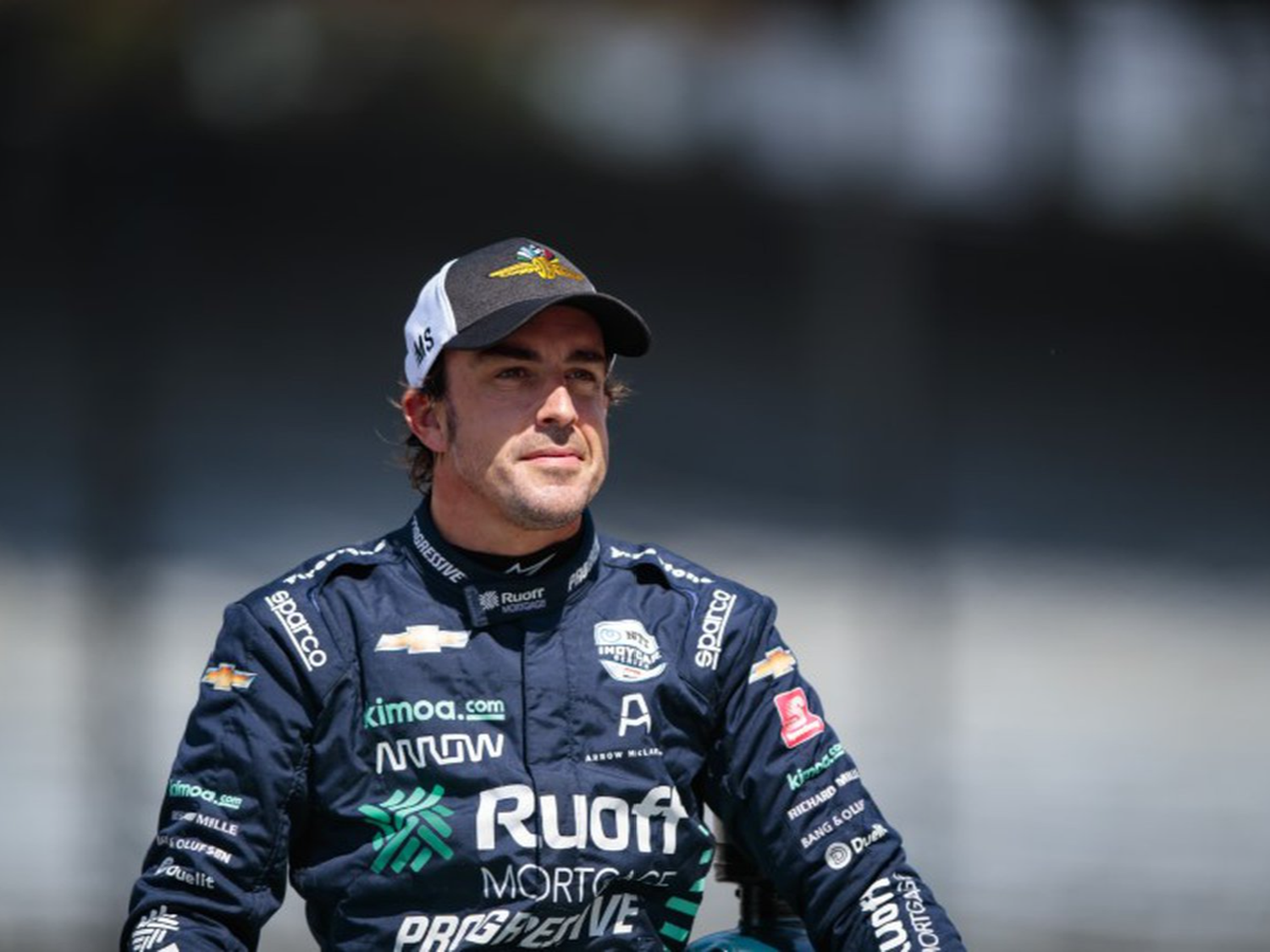 Alonso fue operado de "una fractura en su mandíbula superior"