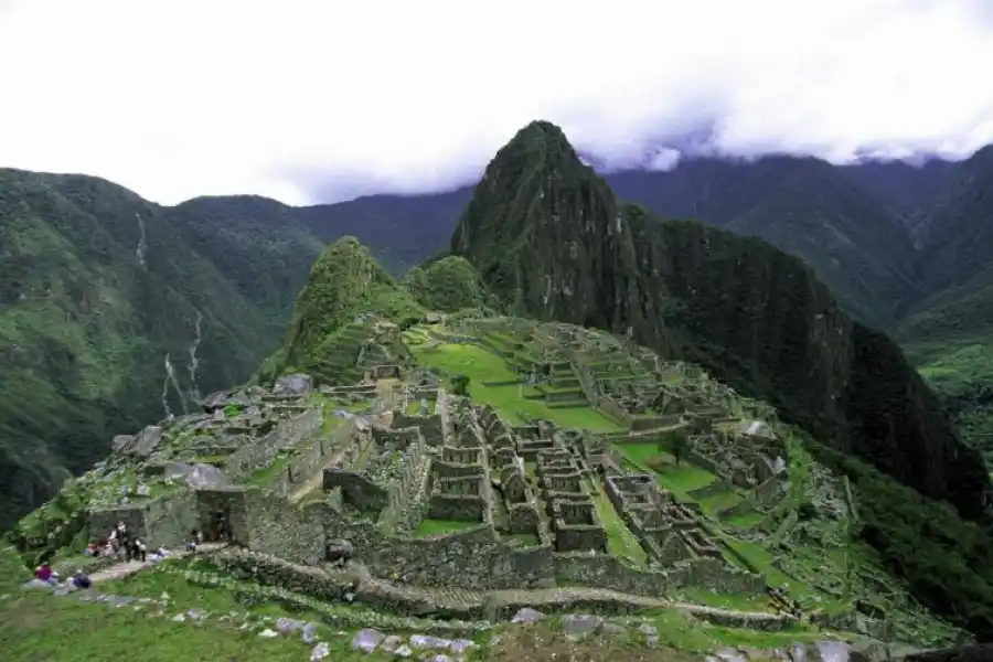 Reabrió Machu Picchu a los turistas tras el cierre por los disturbios civiles