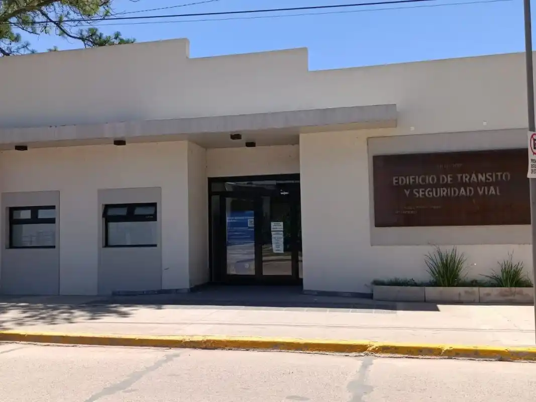 Con motivo de las fiestas, la Dirección de Tránsito informa cambios en sus horarios de atención