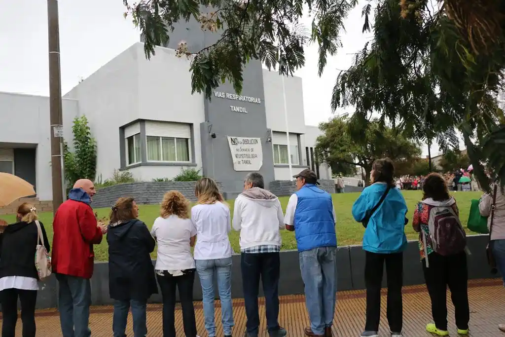 Realizan abrazo simbólico en defensa del ex Dispensario