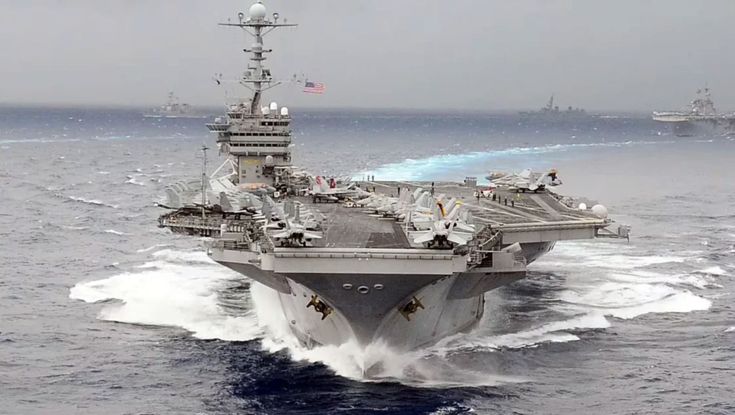 El portaaviones USS George Washington es el cuarto más importante de la flota de la Armada norteamericana. Fotos: TN