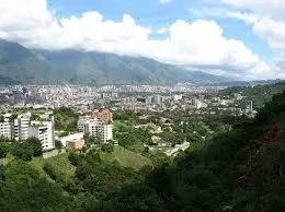 ¡ABRIGADITOS! El frío hizo a los venezolanos desempolvar los  suéteres y las bufandas