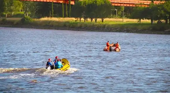 Encuentran sin vida al joven que intentó cruzar el Rio Quequén: “no pudo salir, es como que el río lo succionó”