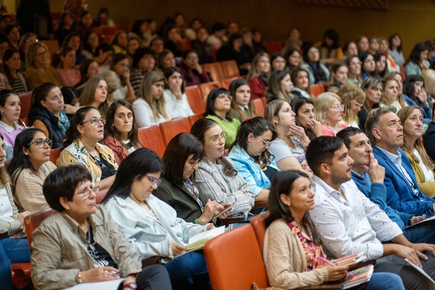 Una cantidad importante de asistentes tuvo nuevamente el Congreso de Educación.