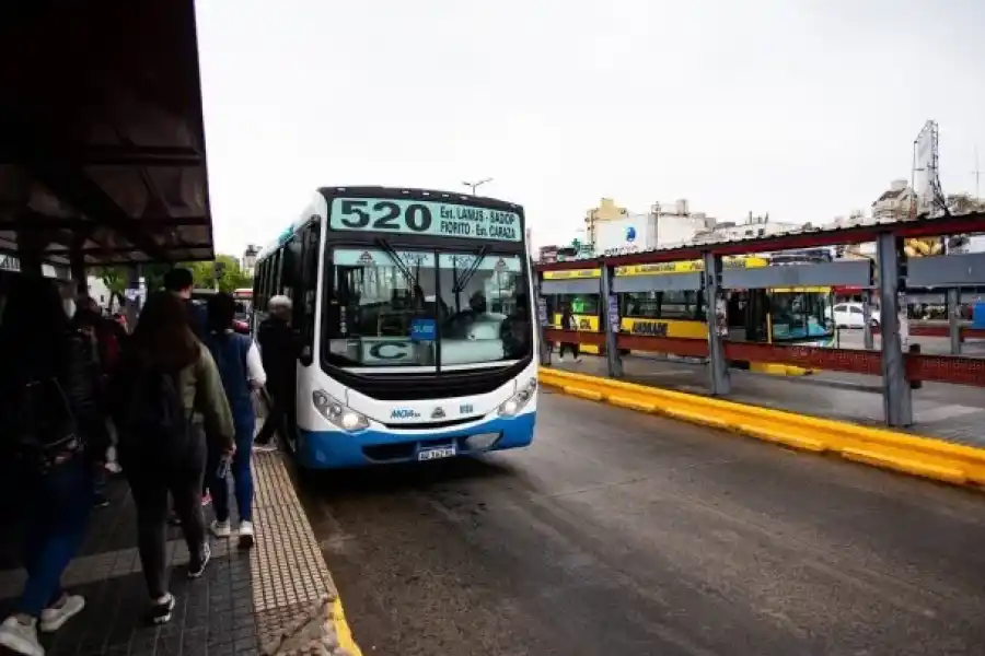 Tras reunirse con empresarios la UTA decidió no parar
