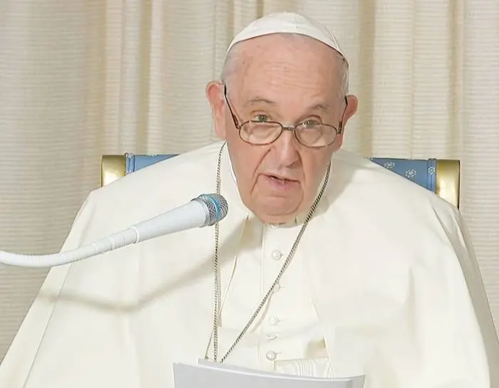 En agosto, el Papa reza por los pequeños y  medianos empresarios