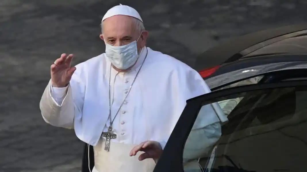 Francisco fue a la embajada rusa en el Vaticano a intentar mediar tras el ataque a Ucrania