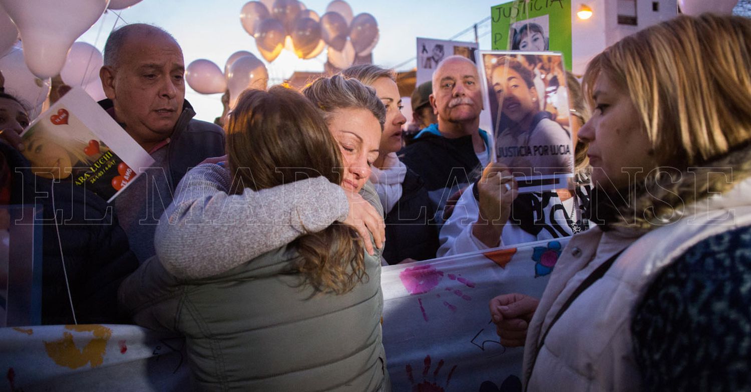 Multitudinaria marcha en reclamo de justicia por Lucía Bernaola