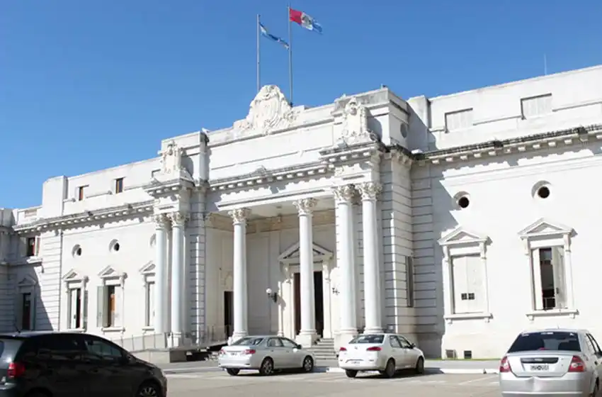 La Legislatura provincial aprobó la toma de deuda para realizar obra pública en Santa Fe.