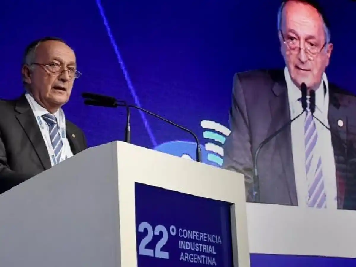 UIA: "La industria va a sufrir una recesión muy fuerte" 