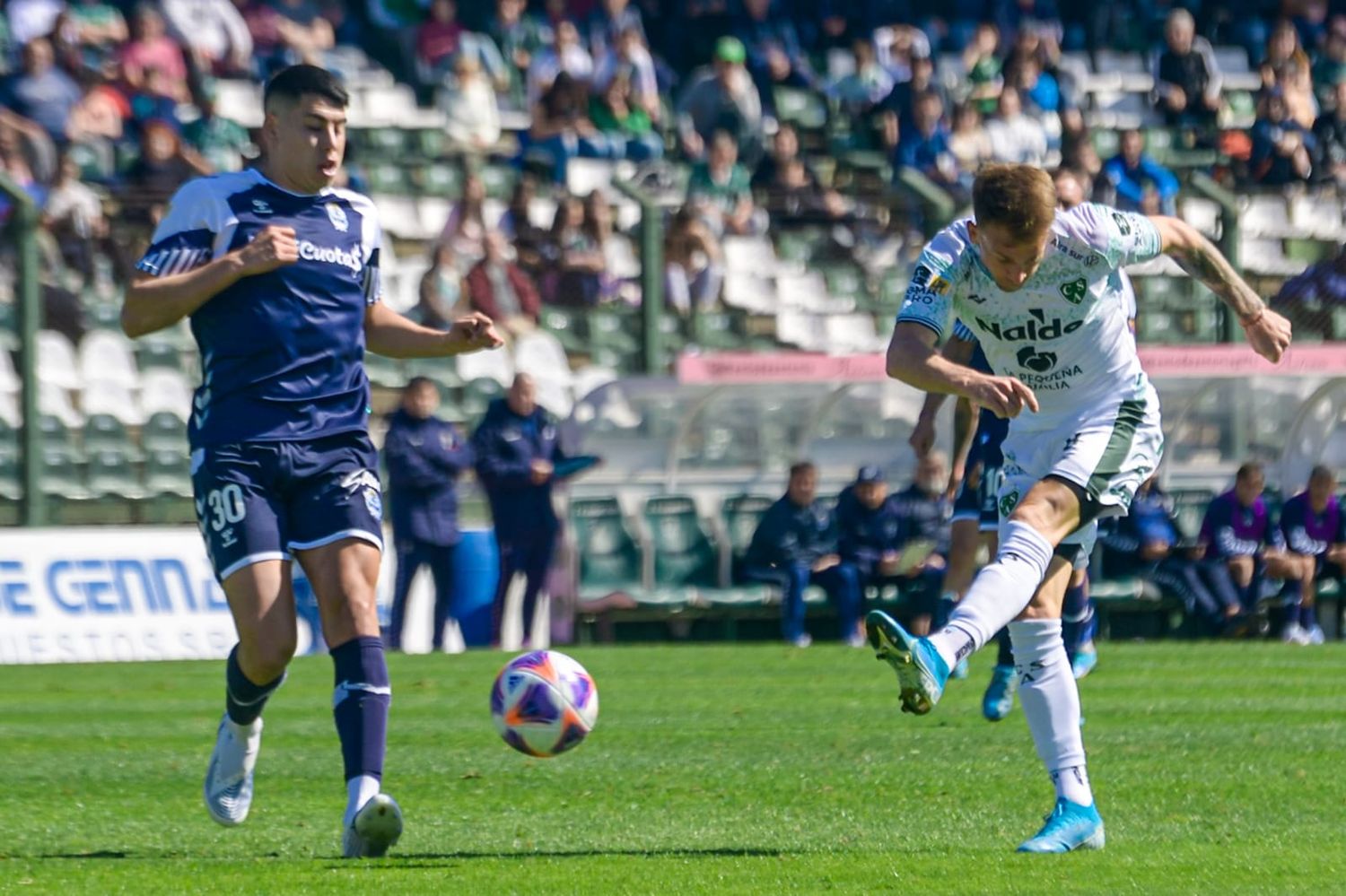 Gimnasia resignó terreno con su empate en Junín