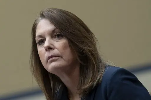 Tras la ola de críticas por atentado de Trump RENUNCIA DIRECTORA DEL SERVICIO SECRETO DE EE.UU.
