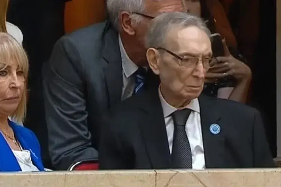 Una nota de Hugo Alconada Mon para La Nación revela el historial de subsidios que recibió el padre de Milei durante el kirchnerismo