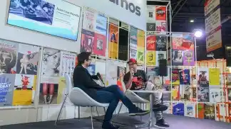 Los fanáticos de los Stones hacen uso de «La lengua universal»