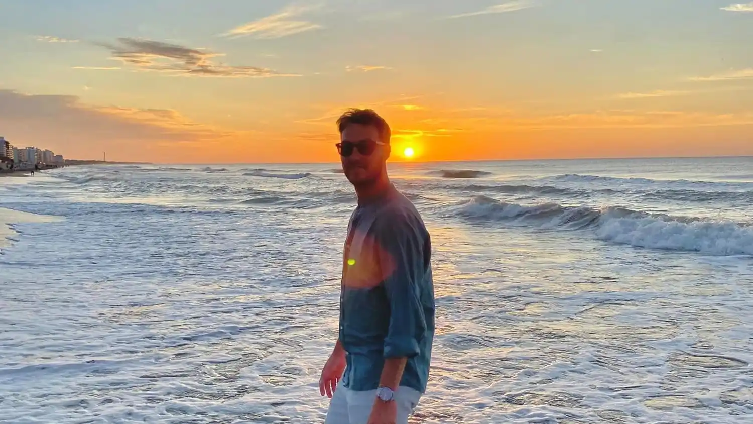 De vacaciones, pero siempre guardavidas: el pampeano que salvó a un kayakista que se ahogaba en el Balneario Los Ángeles