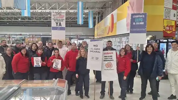 Empleados de Comercio se declaró en estado de alerta y movilización por falta de pago