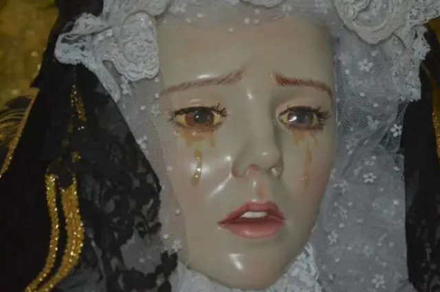 Conmoción por una Virgen que llora en una parroquia de Dolores