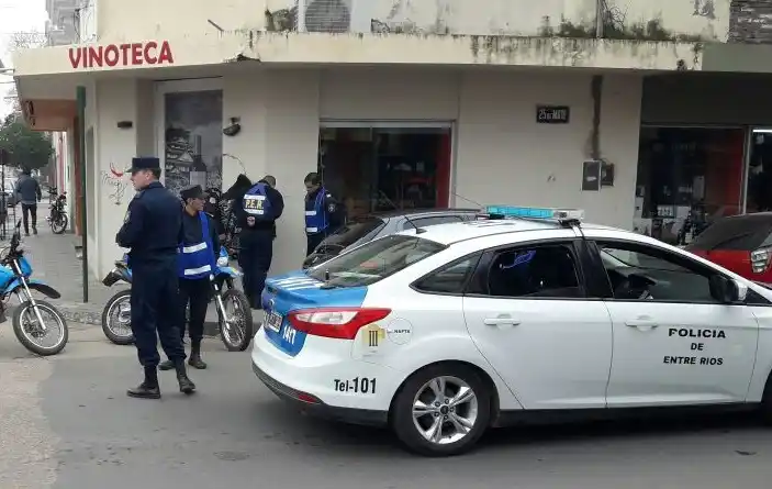 Un ex rugbier detuvo a un delincuente con un tackle en pleno centro