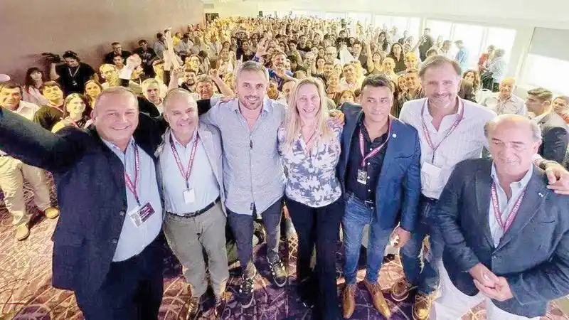 Martín Menem: “Se está cumpliendo 
lo que se prometió en campaña”