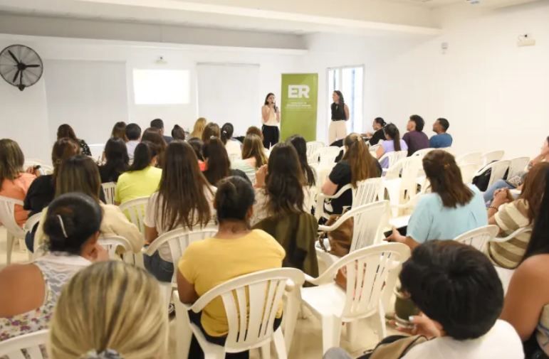 Docentes de nivel inicial se capacitan en educación emocional