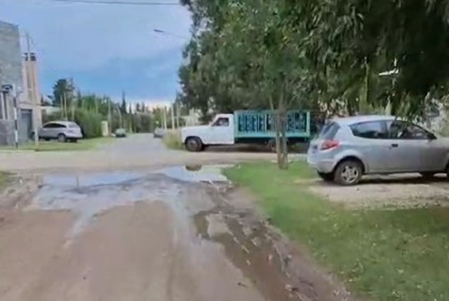 Vecinos reclaman por el estado de la calle Labardén.