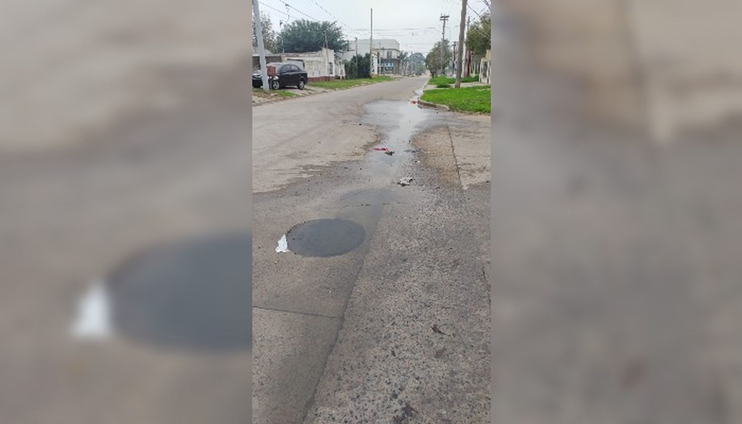 Cloacas rebalsadas en Noseda y Pueyrredón