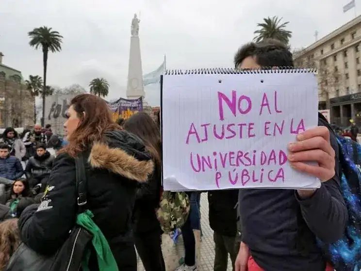 Docentes y no docentes universitarios ratifican un nuevo paro de 48 horas