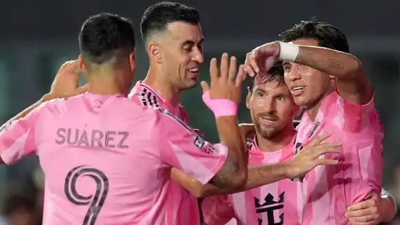 Uno de sus grandes socios de Lionel Messi en la cancha anunció su retiro: "Estos serán..."