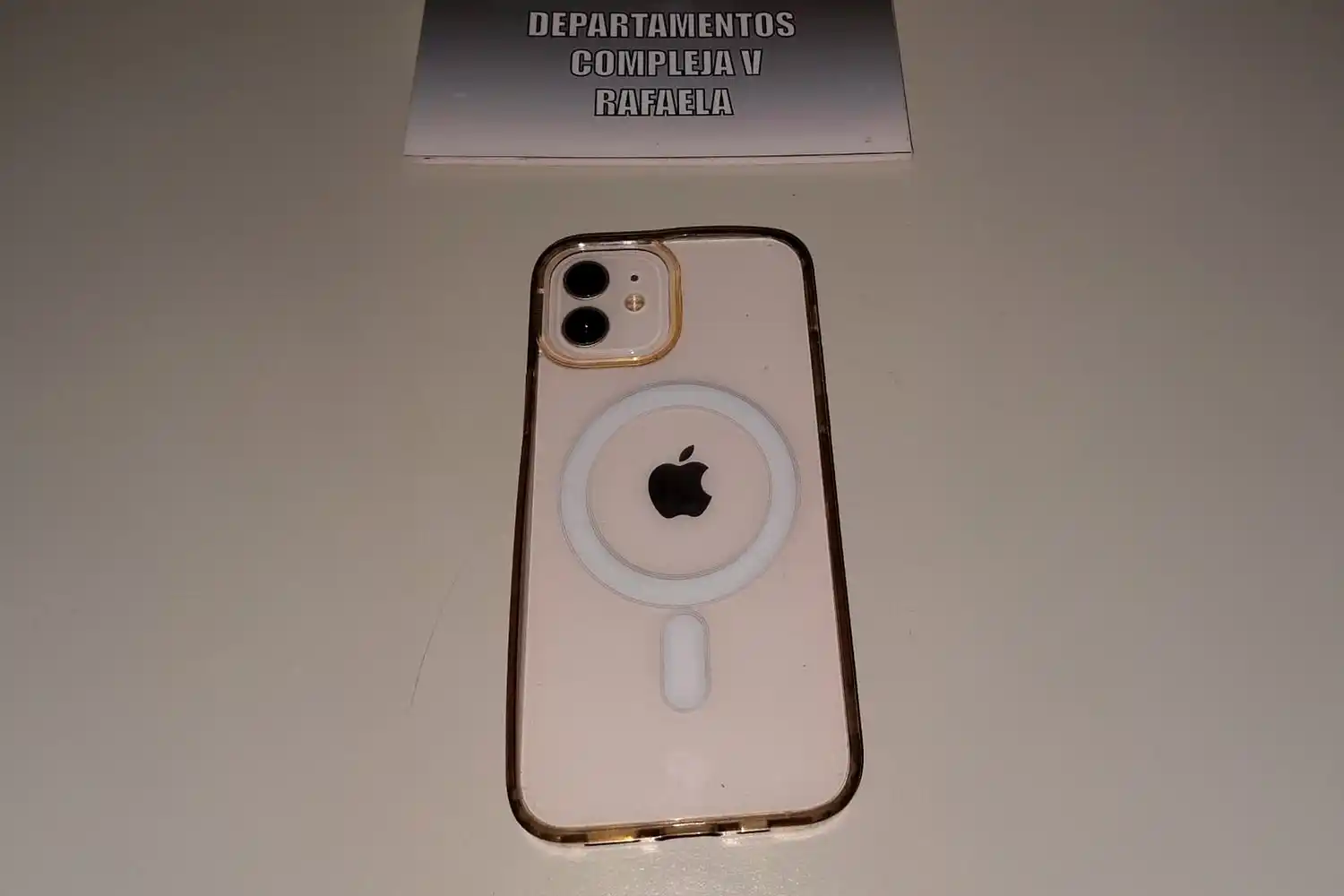 Le robaron el celular mientras cargaba mercadería, el ladrón intentó venderlo y la PDI lo recuperó