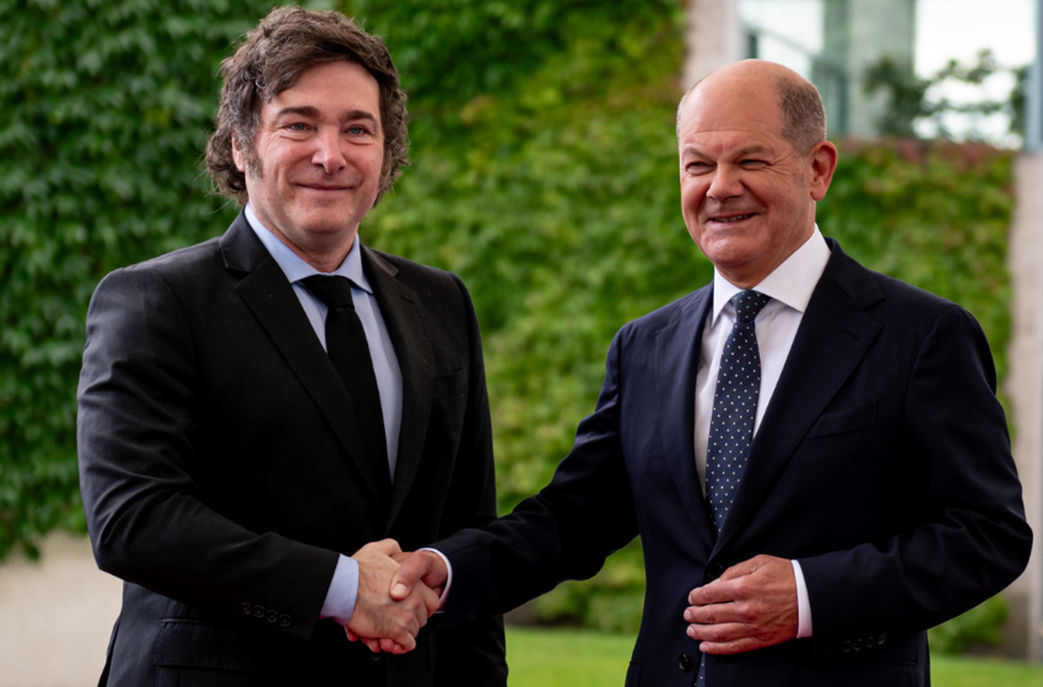 Javier Milei se reunió con Olaf Scholz, jefe de gobierno alemán, en Berlín.