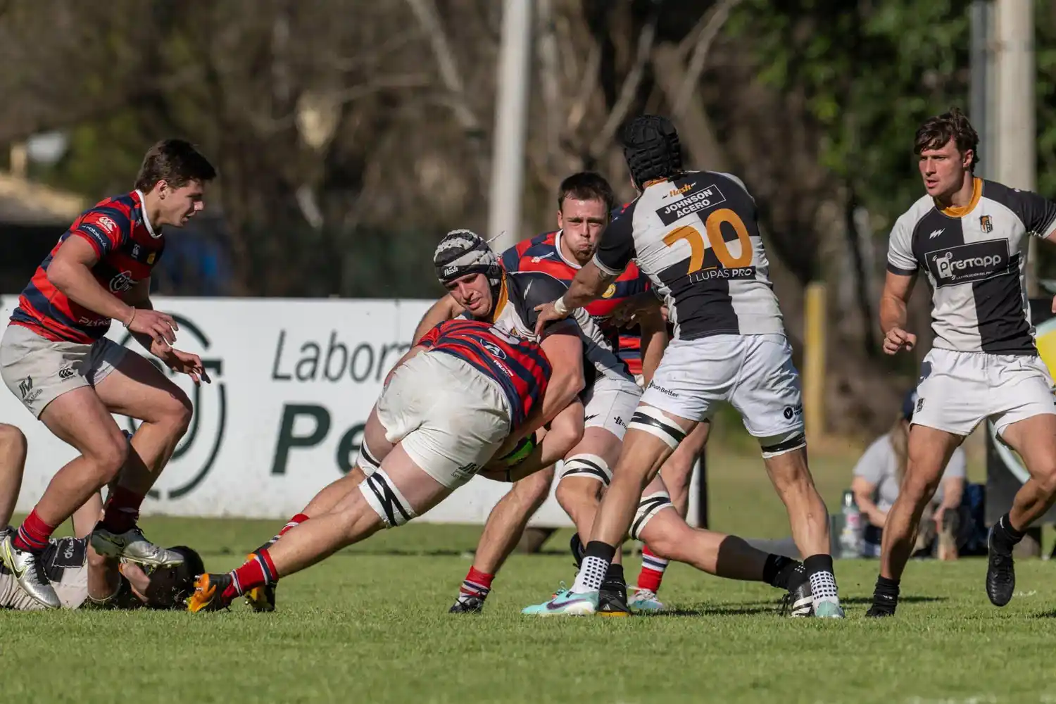 La jerarquía de Estudiantes fue mucho para un Jockey que, aun así, se le plantó de igual a igual.