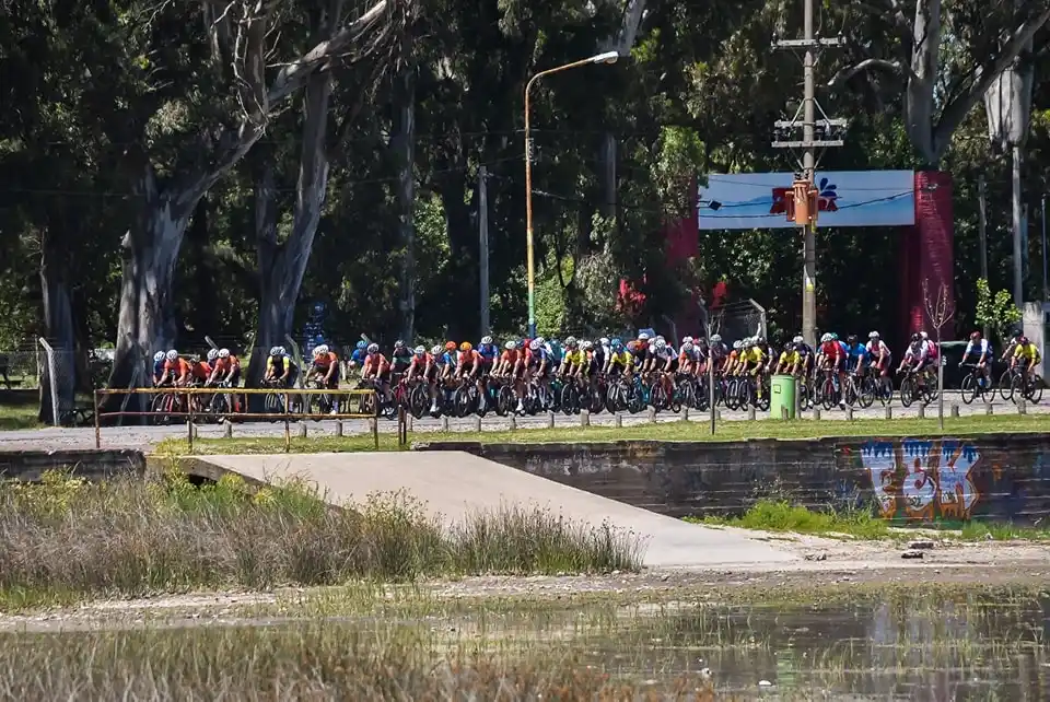 Chascomús se posiciona como sede de eventos deportivos tras la exitosa “Vuelta de la Laguna”