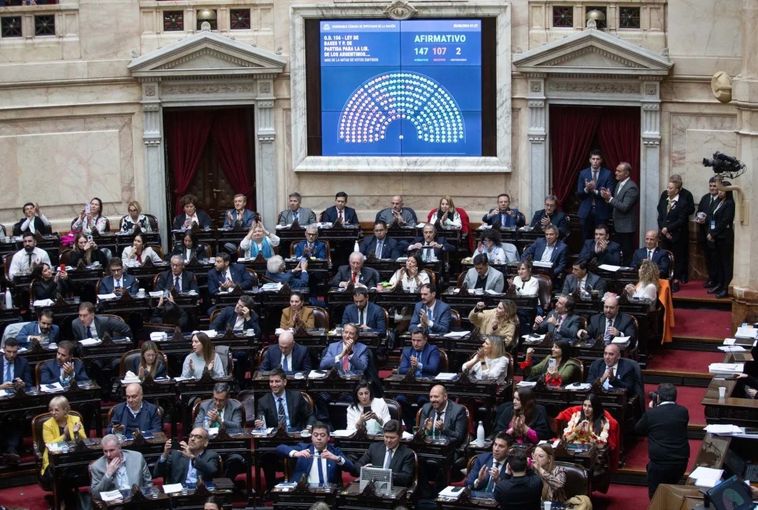 Reclamaron otra sesión de Diputados para tratar el decreto sobre los fondos para la SIDE.