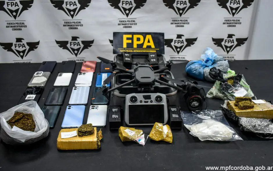 Desarticularon una banda narco que usaba drones para ingresar drogas a la cárcel de Bouwer