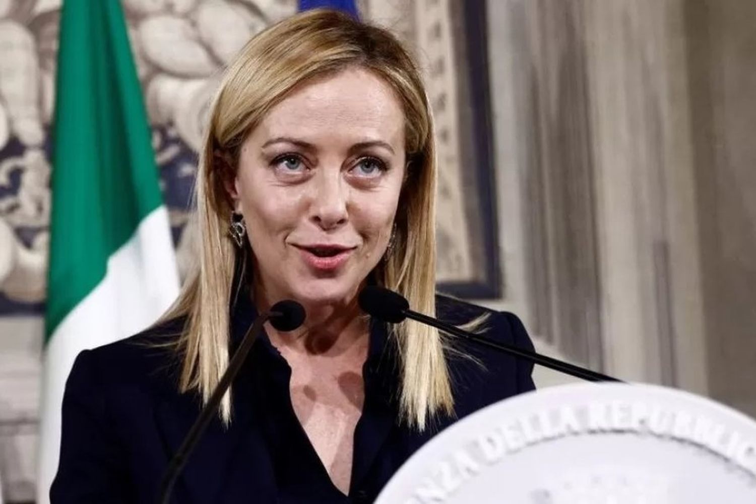 Giorgia Meloni juró como primera ministra de Italia