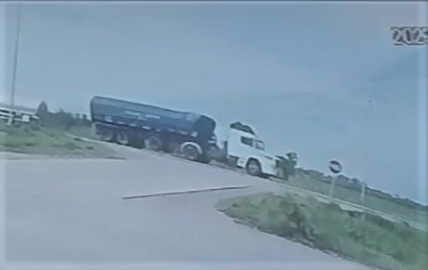 Robo de camiones: declararon el playero y el policía que trabajaban en la estación de servicio al momento del hecho