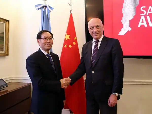 Empresa china quiere instalarse en Santa Fe para fabricar luces LED