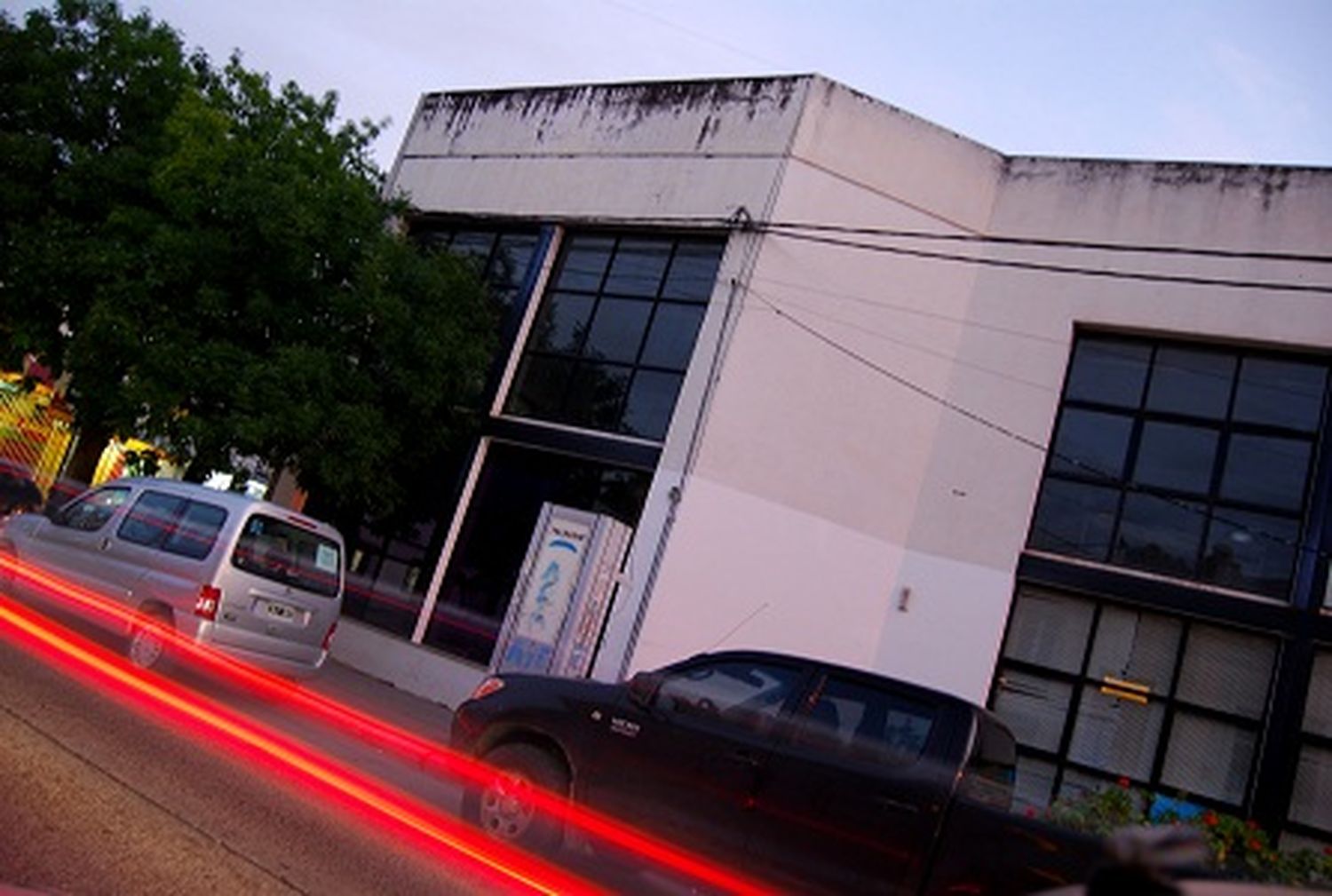 Telecom presentó una propuesta de reapertura para la oficina comercial