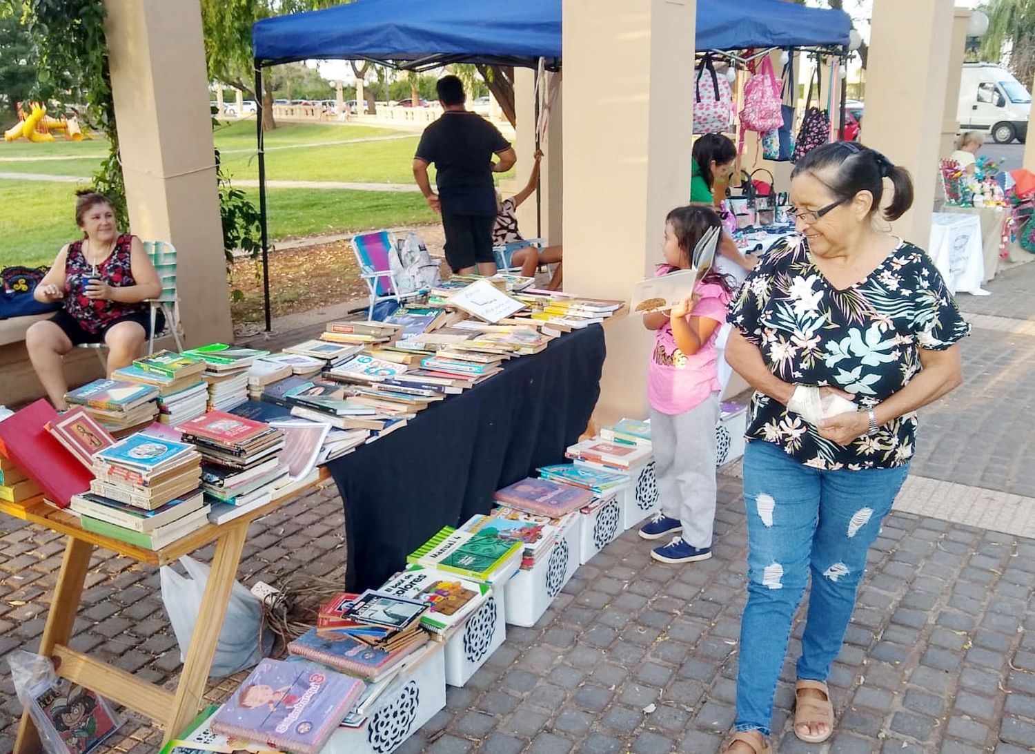 La feria “Paseo del Río” retorna al mirador arenitas blancas