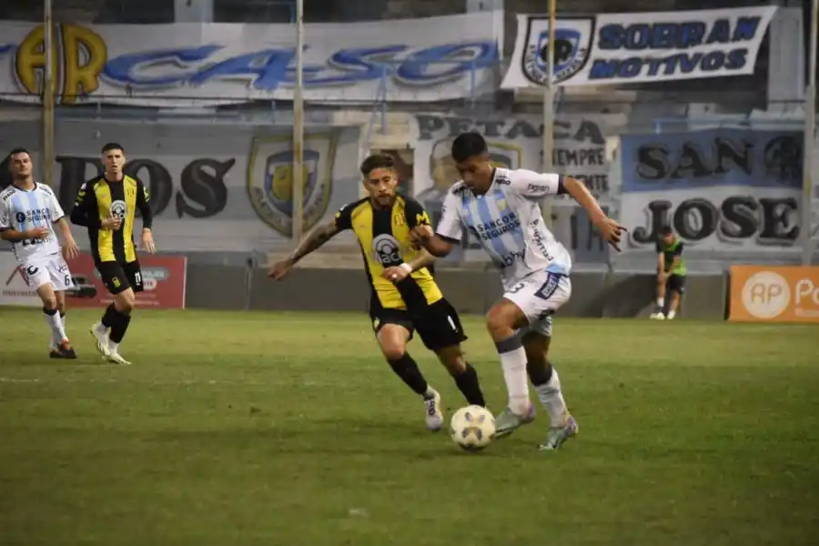 Atlético dejó pasar otra oportunidad en casa y continuará en el fondo de la tabla